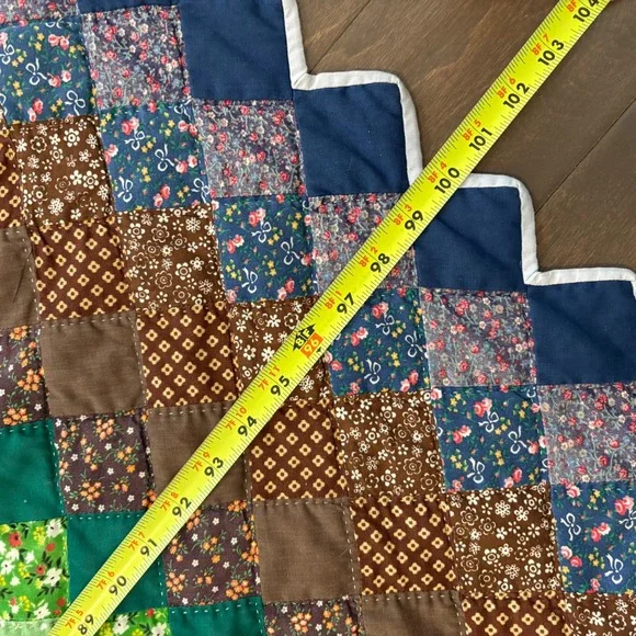 Vtg Patchwork Quilt Handmade Trip Around the World Full/Queen Cottage 100x85 - Picture 4 of 16